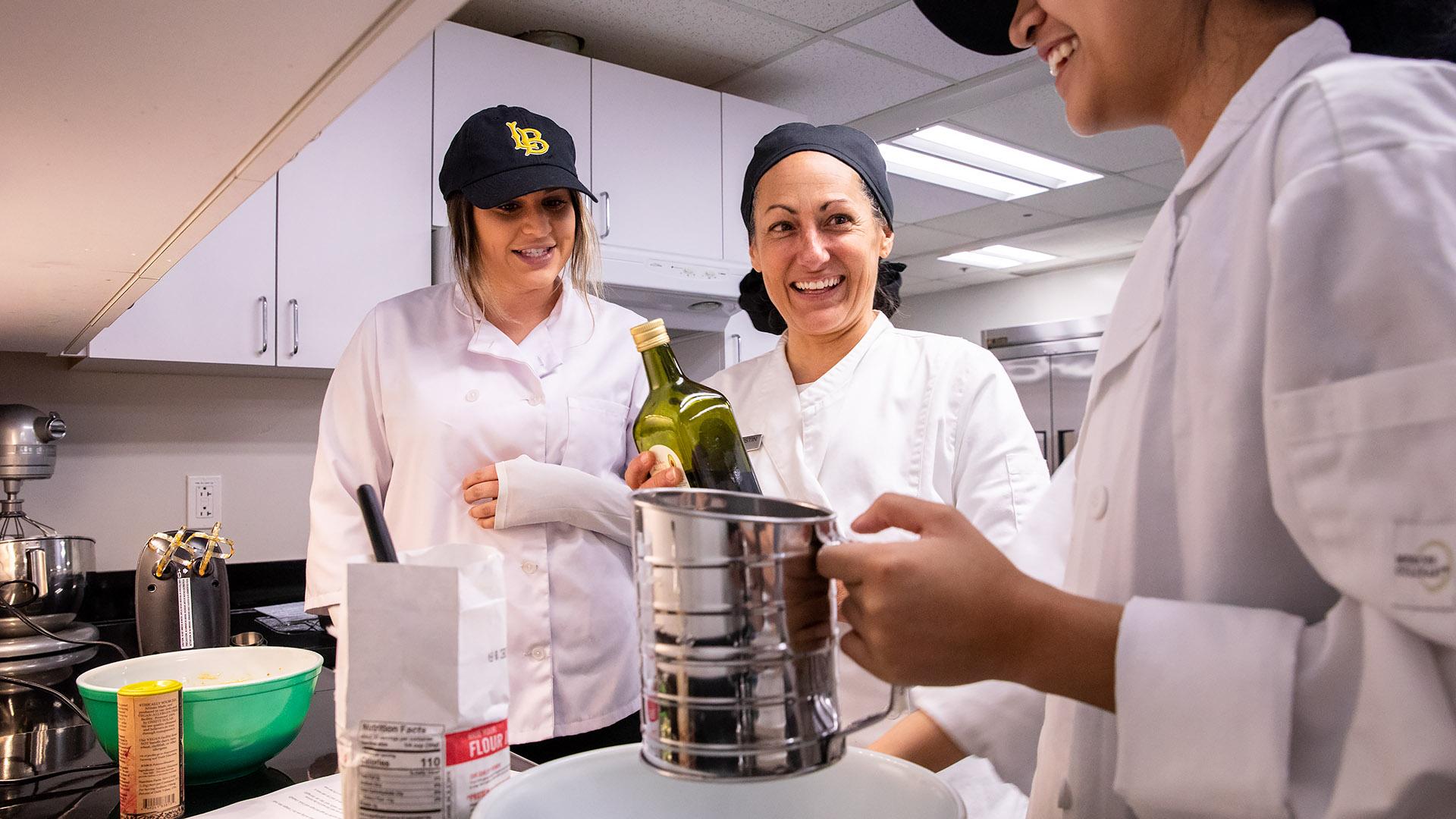 Students the Food Lab
