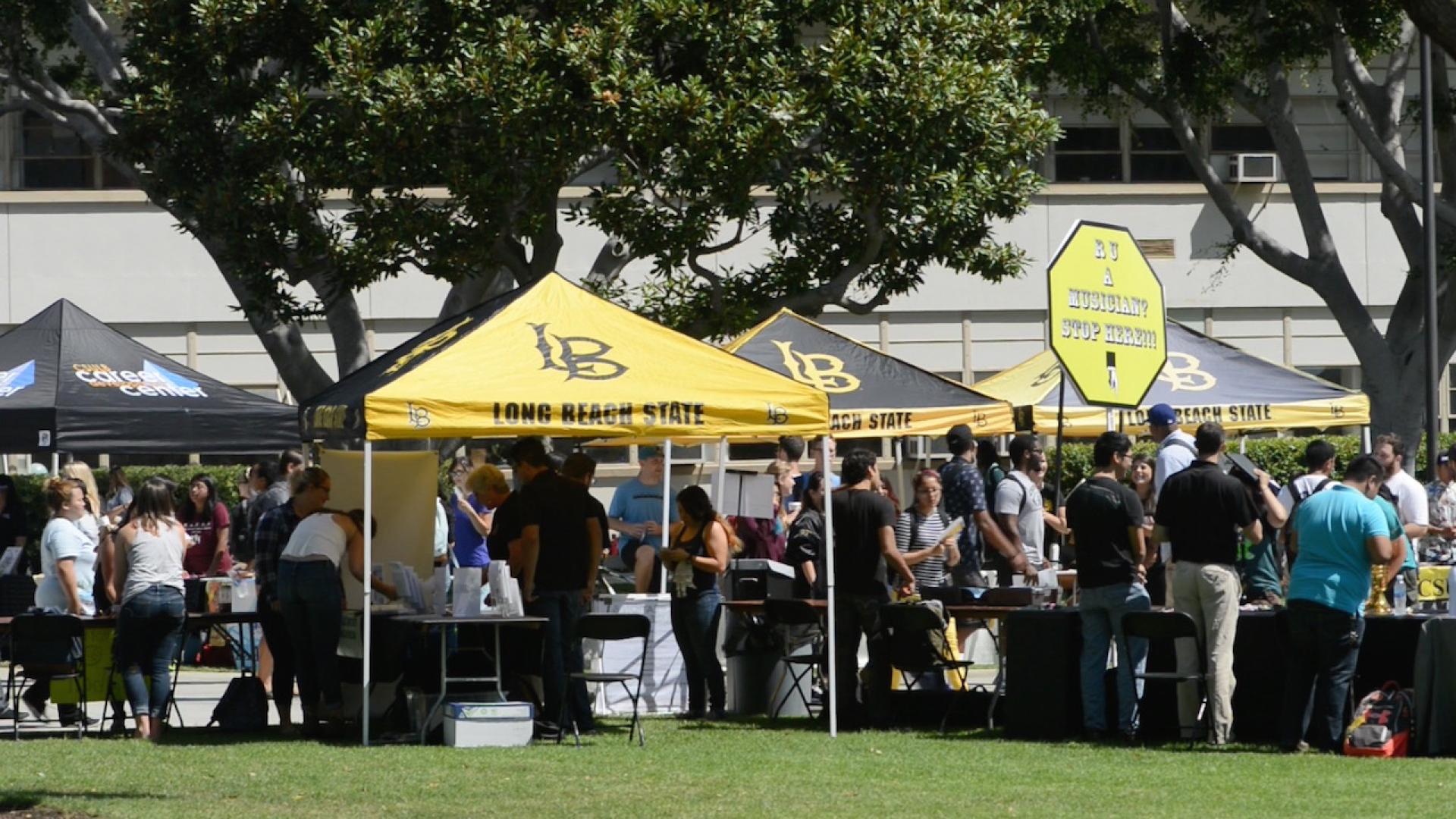 Image: week_of_welcome_4c_0.jpg