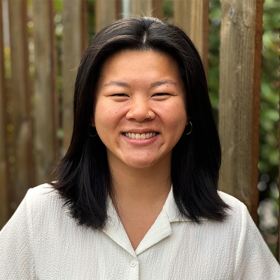 Amy Ernst Headshot