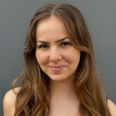 Sofia Linggi-Perez headshot