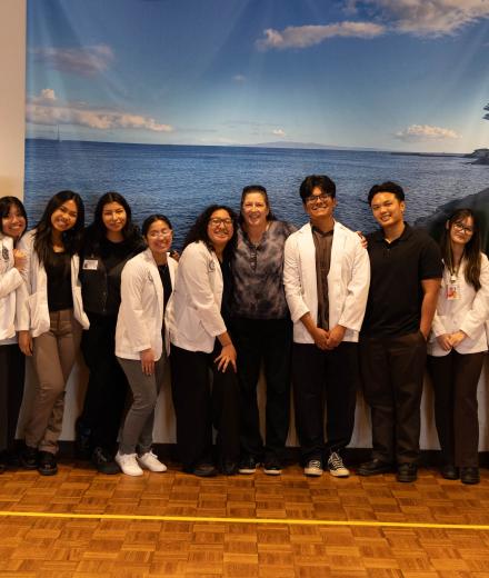 Dr. Jill Ross and nursing students