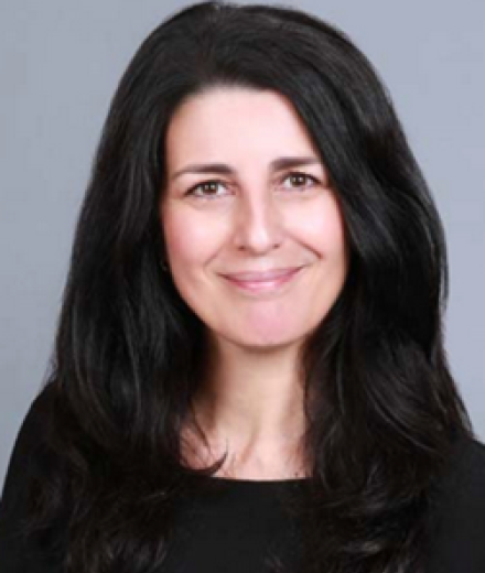 Claudia Barrulas Yefremian  Lecturer Management COB