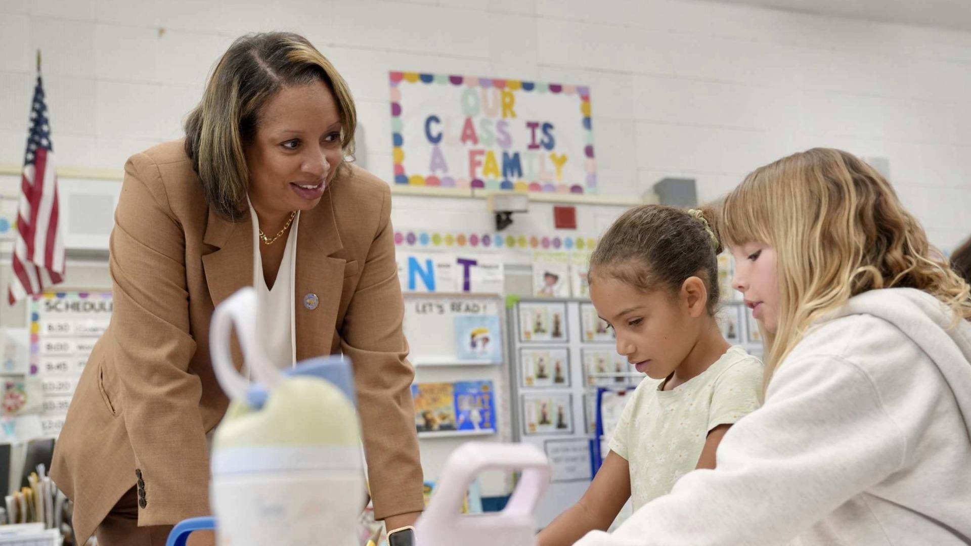 Erin Simon oversees a class activity in a Bellflower school