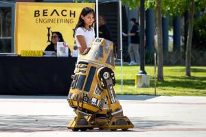 Decorative: CSULB star wars droid