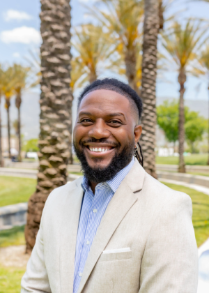 Demetri Kelley Headshot