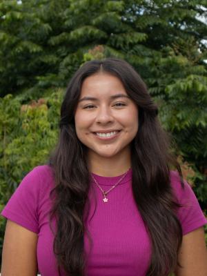 Emily Robledo, MAPS Peer Mentor Emily Robledo, MAPS Peer Mentor