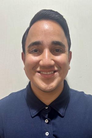 Luis Espitia head shot photo