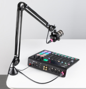 4RODE PodMic with professional studio arm