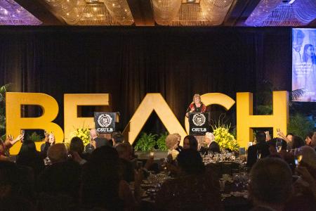 Jane Close Conoley addresses crowd at gala