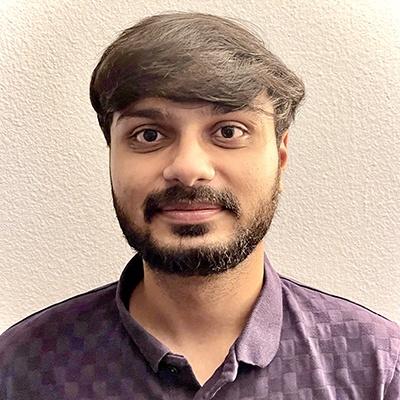 aatish400.jpg Aatish bio image