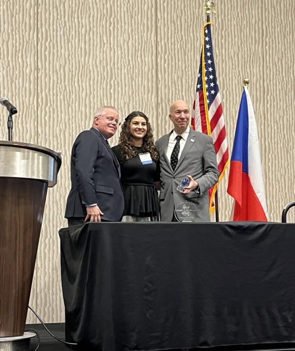 Elizabeth Kavianian award