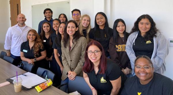 Leader-in-Residence Jeff Levine with CSULB’s President’s Ambassadors ~ October 2024