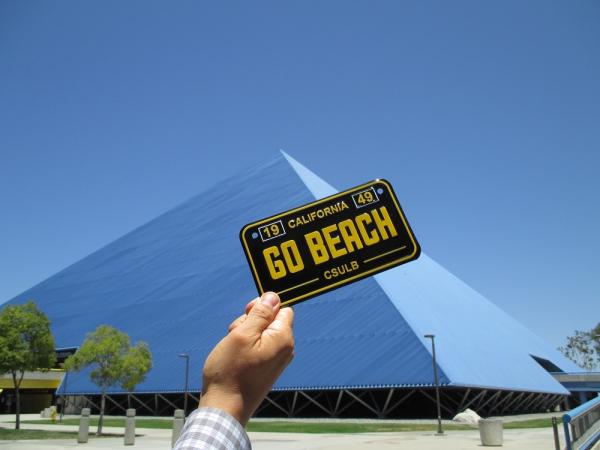 go_beach_pyramid.jpg Go Beach Plate