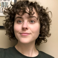 Hayley Headshot